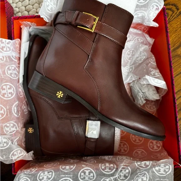 NWT Tory Burch Brooke Ankle Bootie - Picture 2 of 4